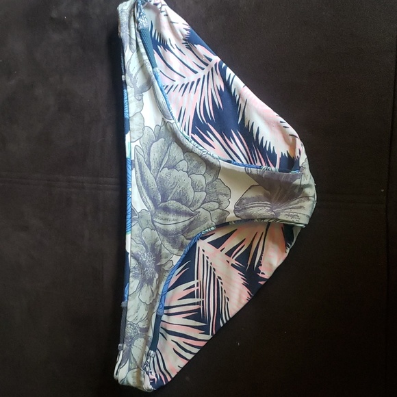 Maaji reversible bikini - Picture 3 of 7